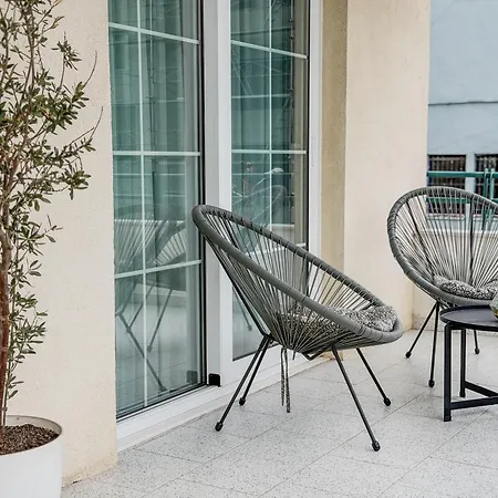 Apartament Lalas 4 *